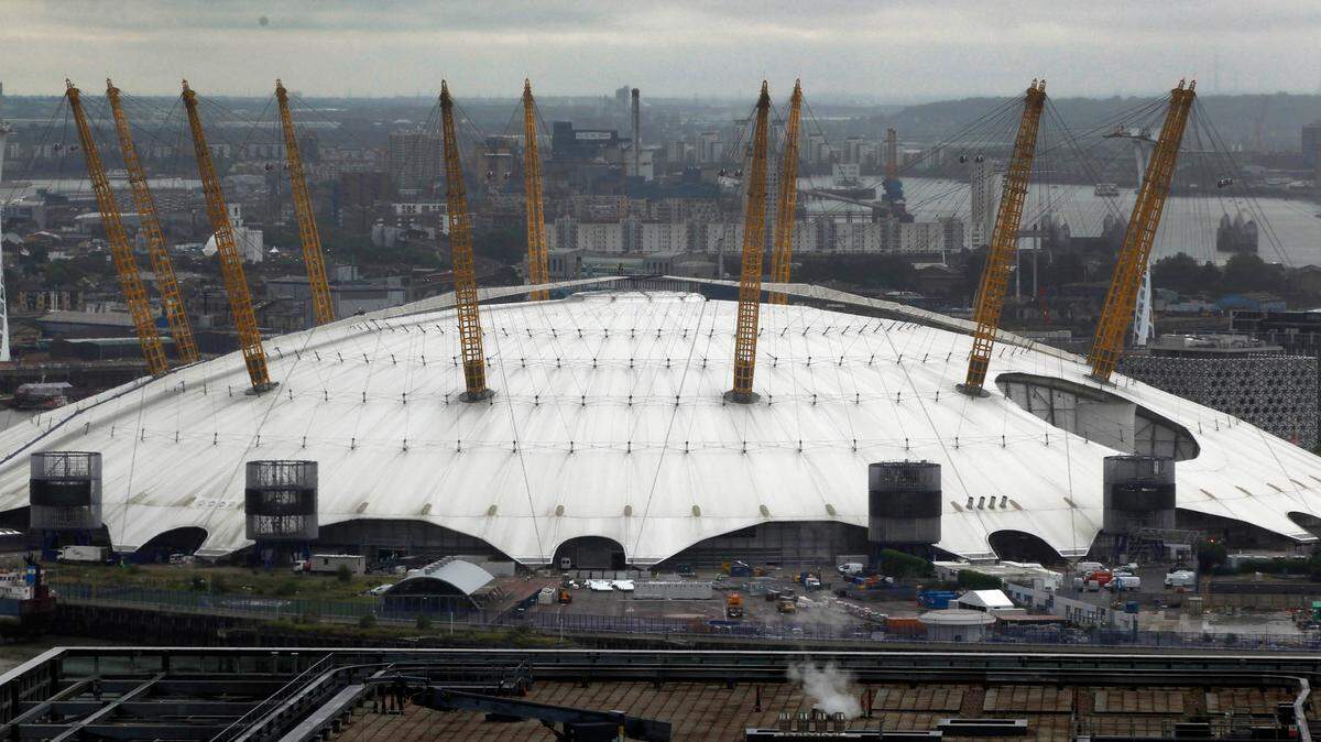 Where will Kentucky play its basketball game in London? A closer look at the O2 Arena.