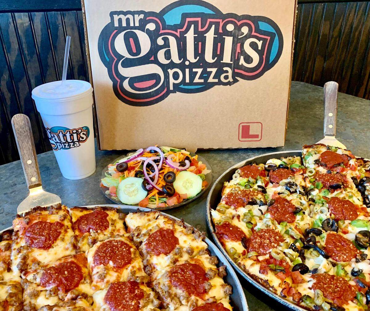 Mr. Gatti’s Pizza has a meat and a veggie version of its Sicilian, with smoked provolone and dollops of special tomato sauce.