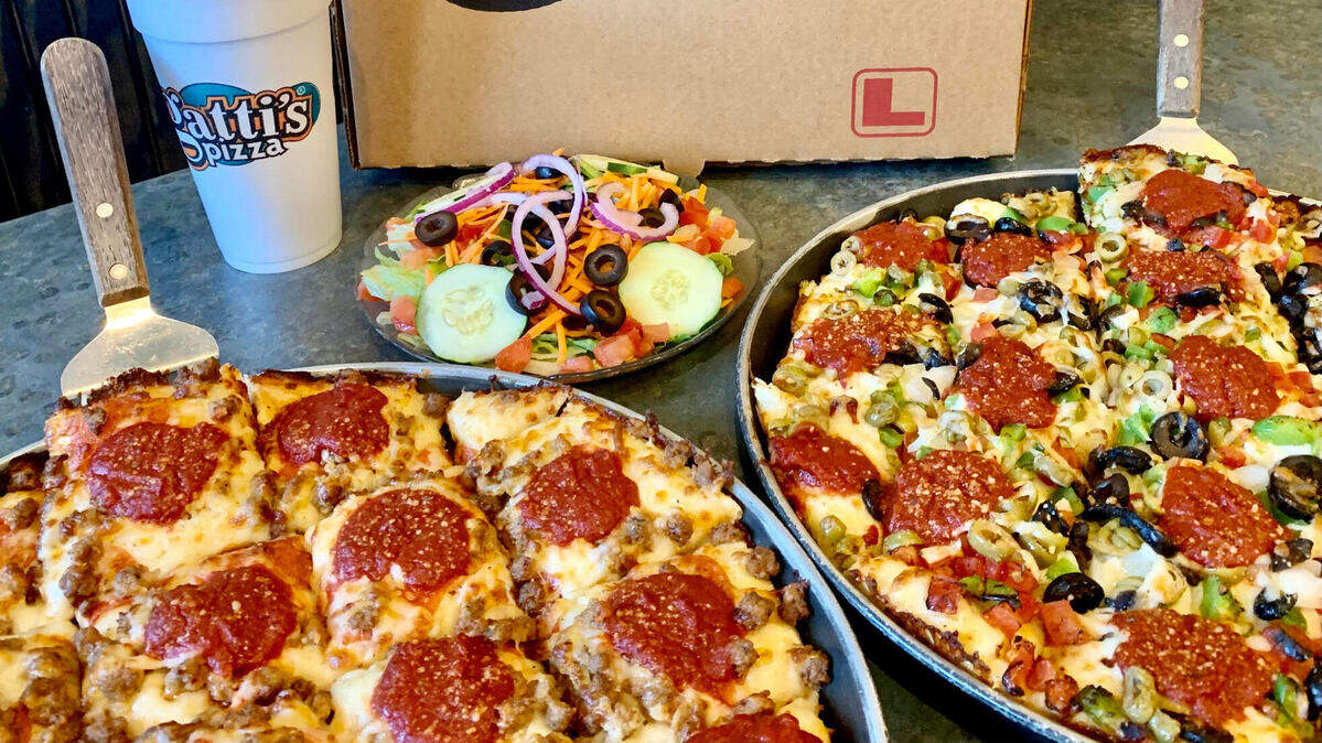 Mr. Gatti’s Pizza has a meat and a veggie version of its Sicilian, with smoked provolone and dollops of special tomato sauce.