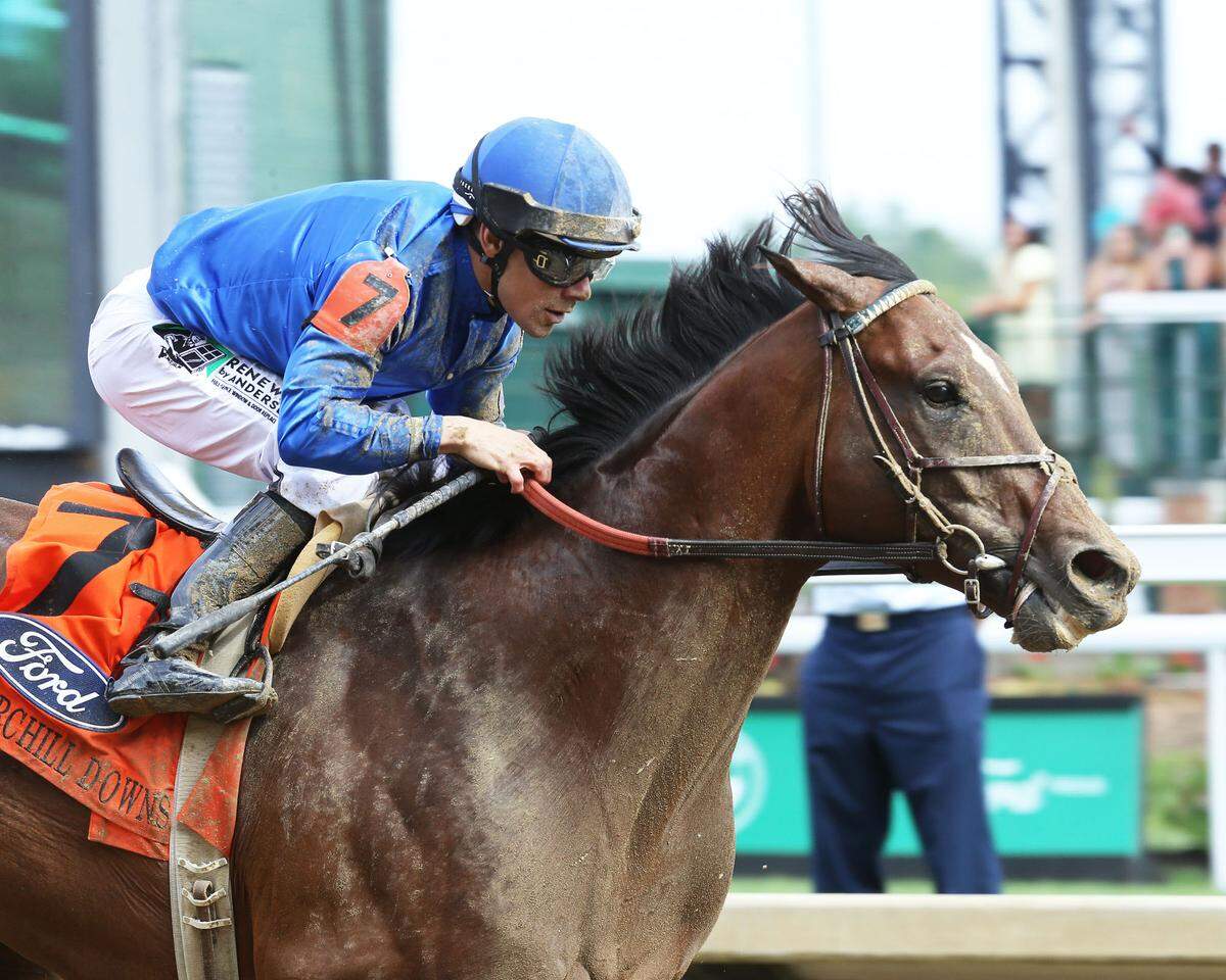 Cody’s Wish, with Junior Alvarado aboard, cruises to a win in the Churchill Downs Stakes on Kentucky Derby Day.