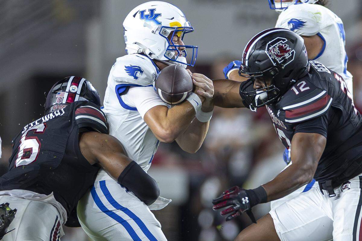 Among Kentucky fans’ concerns entering Saturday’s game against Georgia: Pass protection for quarterback Cutter Boley, who was sacked six times in last week’s loss at South Carolina