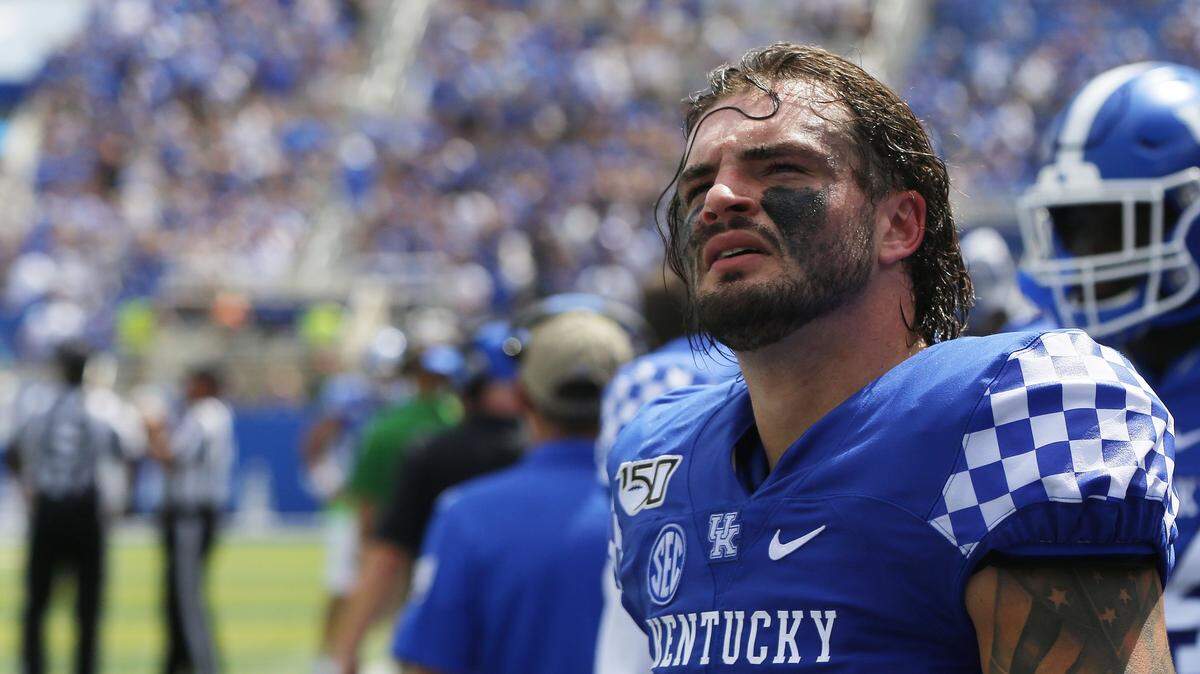 Kentucky linebacker Kash Daniel doesn’t start at Mississippi State, ending 10-game streak