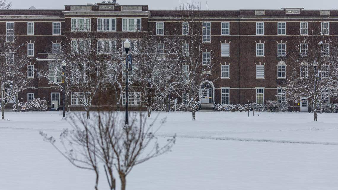 Snow covers the Murray State University Campus in Murray, Ky., on Friday, Jan. 10, 2025.