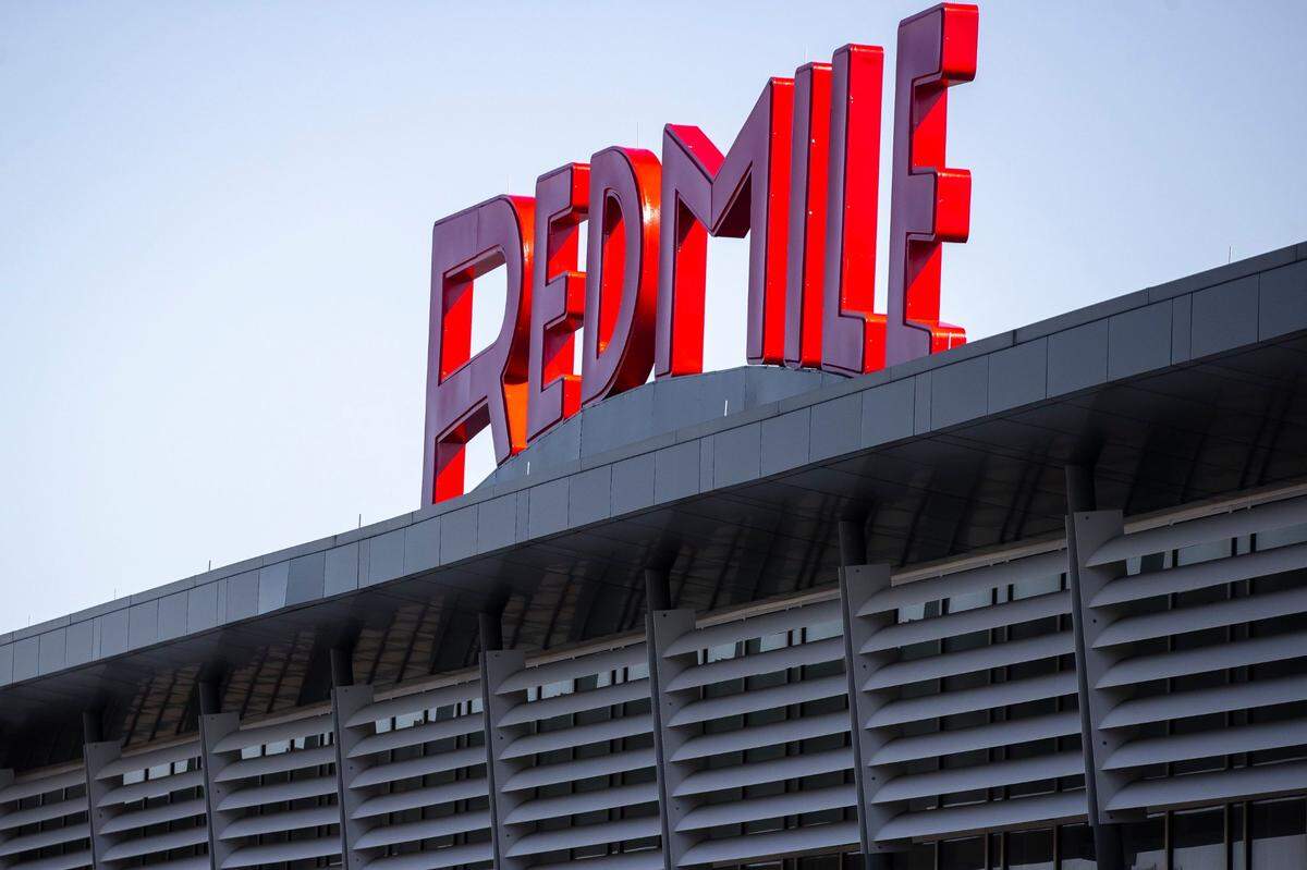 The Red Mile opened a new sportsbook for bettors in Lexington and the surrounding area, one of 10 in Kentucky.