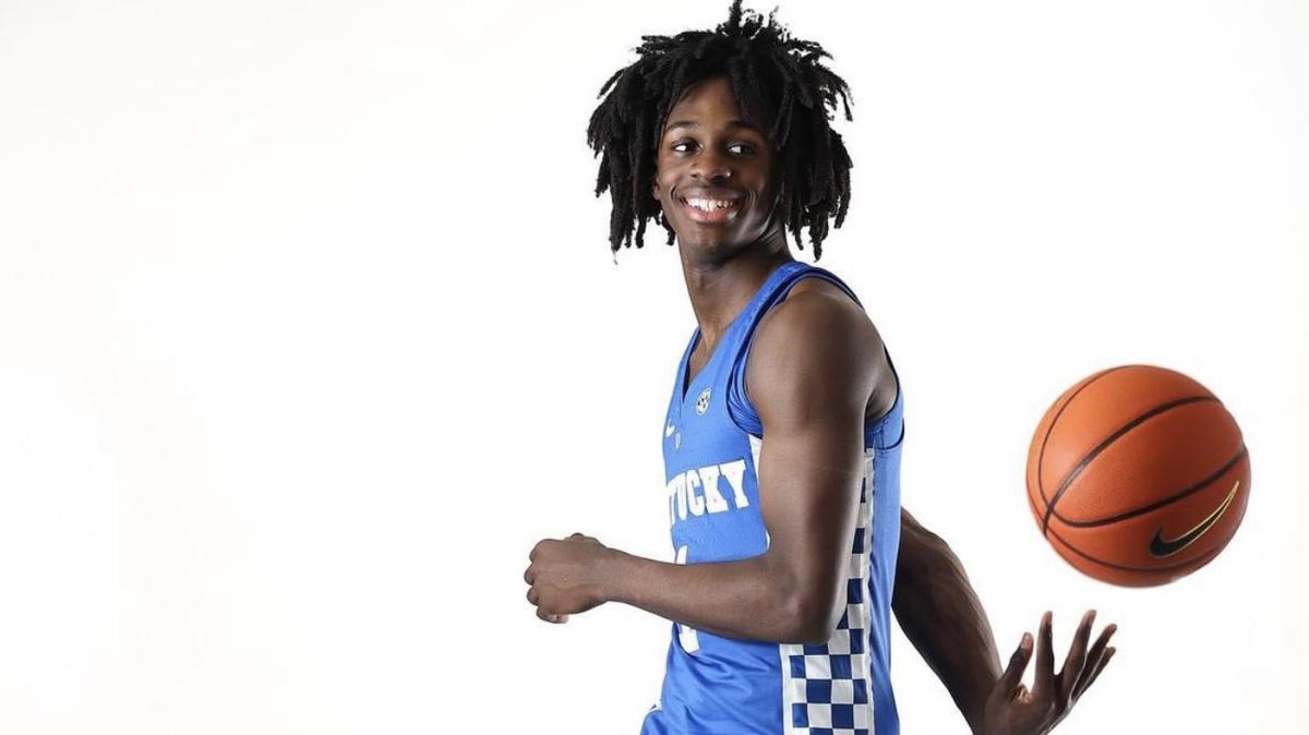 Star recruit Ian Jackson posed for photos wearing a Kentucky uniform during his visit to Big Blue Madness.