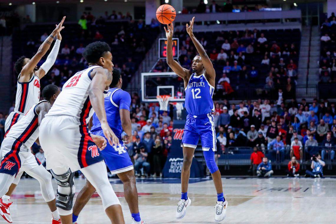 Kentucky’s Antonio Reeves (12) makes a three-pointer against Mississippi during Tuesday’s game in Oxford, Miss.