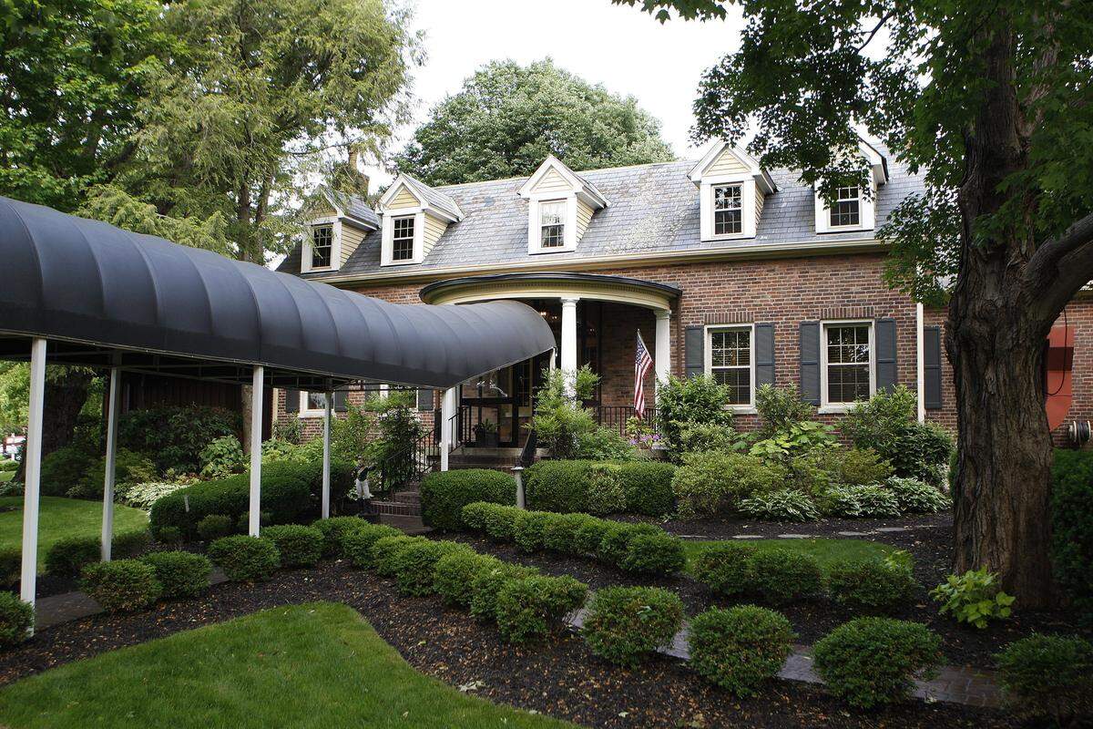 A staple of Lexington fine dining, Merrick Inn will offer a special Valentine’s Day menu featuring nine entrees for $75 per person.