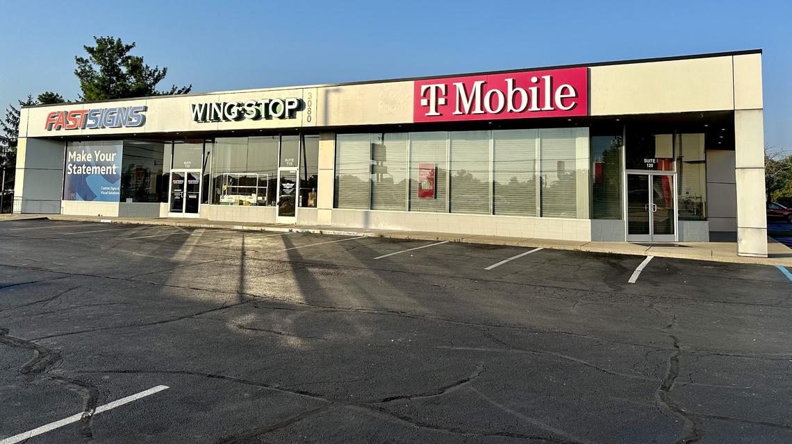 Wingstop chicken restaurant located at 3080 Richmond Rd. Suite 110 is going in near Liquor Barn and just down the road from a KFC and a Lee’s Famous Recipe Chicken.