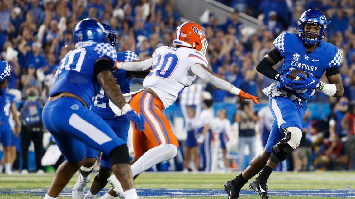 J.J. Weaver delights in rematch after tearing ACL at Florida last year