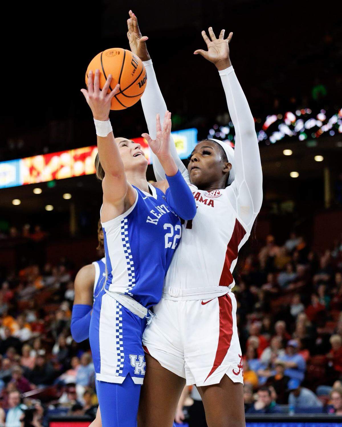 Kentucky’s Maddie Scherr scored 19 points to go along with three rebounds, four assists and two steals. She also blocked six Alabama shots.