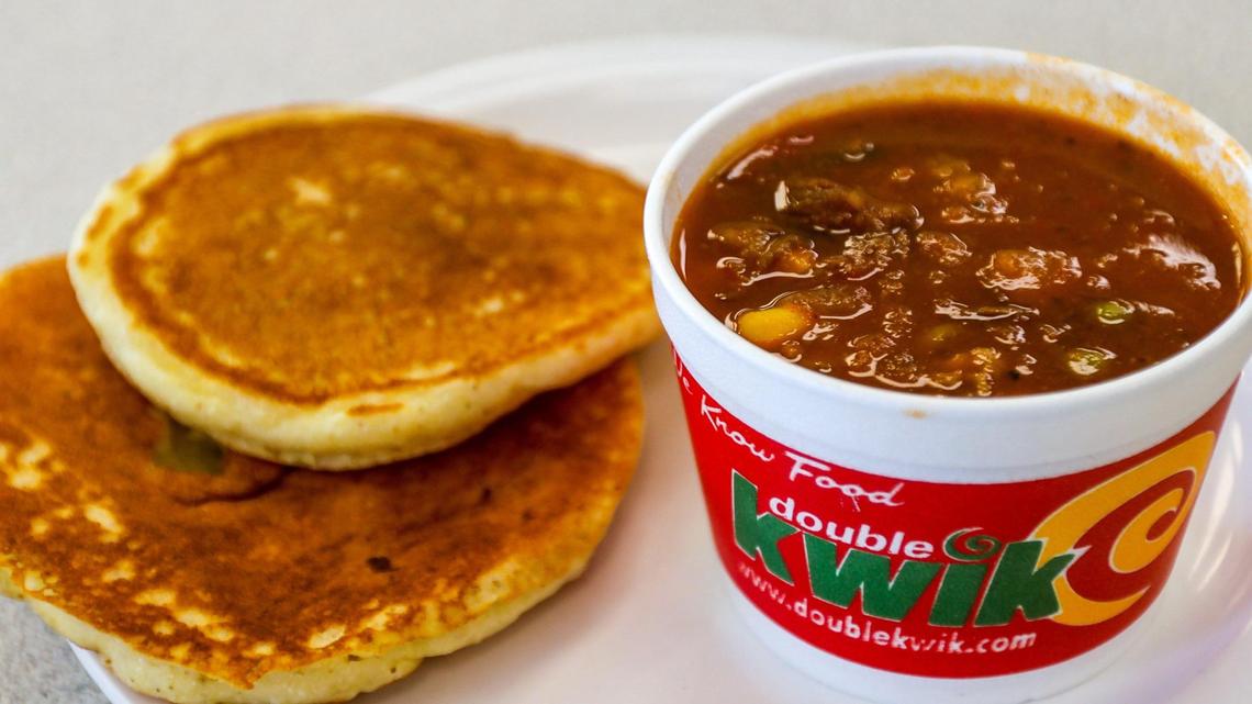 Vegetable soup and corn bread served from Homecooker buffet within Double Kwik convenience store in Nicholasville, Feb. 15, 2021.