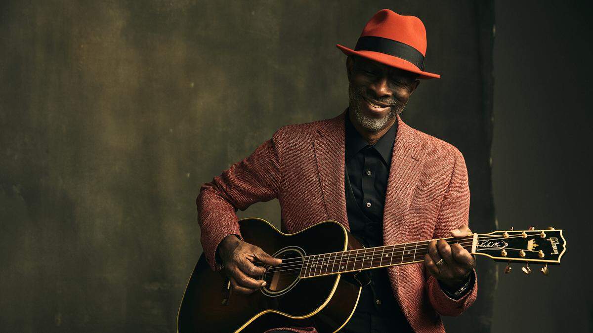 Grammy-winning Keb’ Mo’ released the record “Moonlight, Mistletoe & You” featuring some upbeat and downbeat holiday songs.