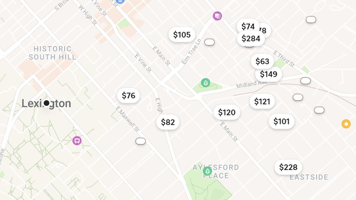 Short-term rentals available on the Airbnb website in Downtown Lexington.