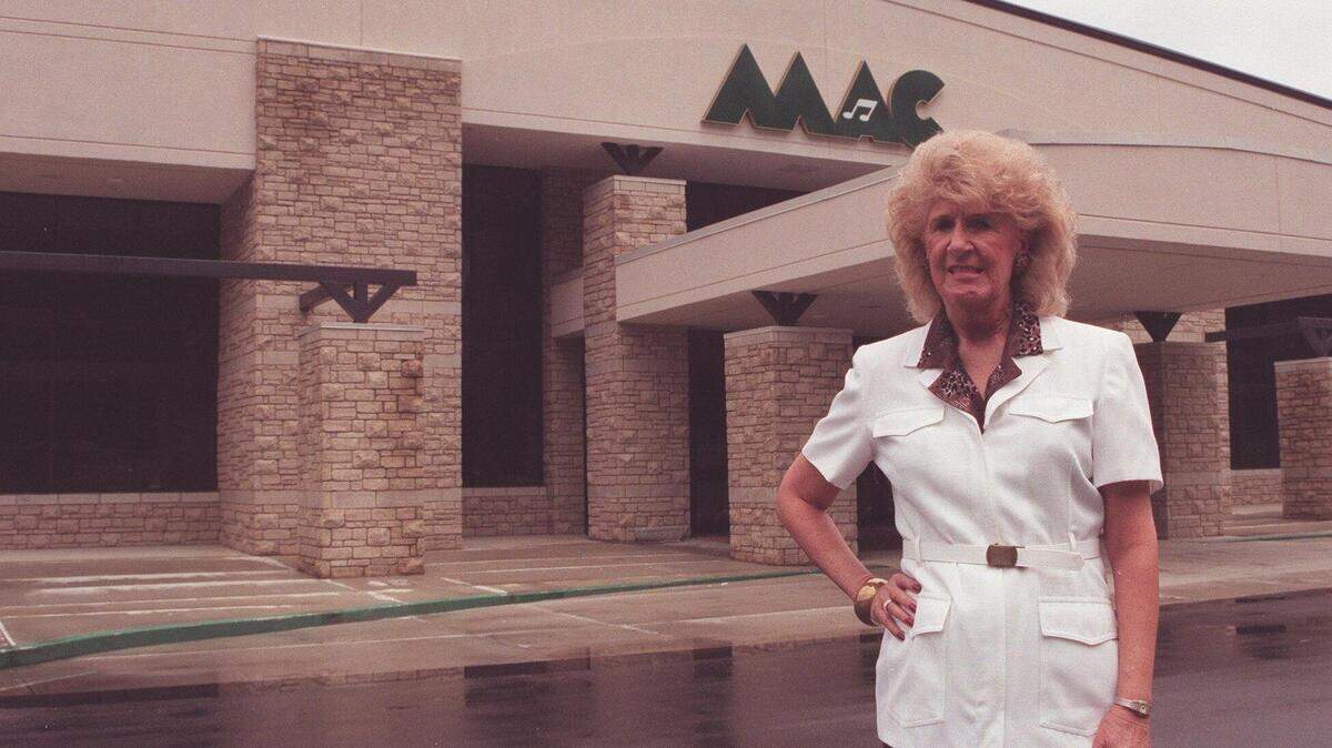 Billie Jean Osborne at the Mountain Arts Center on July 14, 1997.