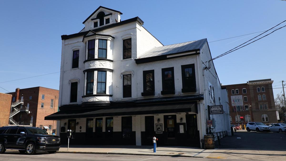 Exterior of Postmaster’s Pub on West Short St. March 8, 2021. The restaurant and building are going to be auctioned.