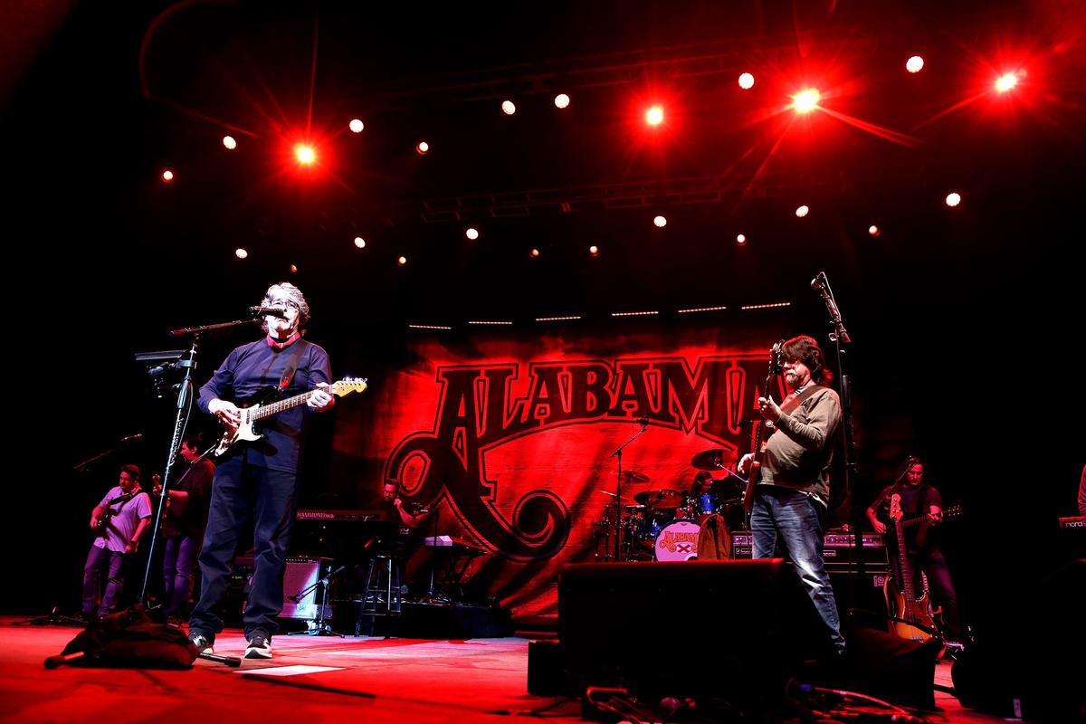 Randy Owen and Teddy Gentry played during Alabama’s concert Friday night at Rupp Arena. Photo by Matt Goins