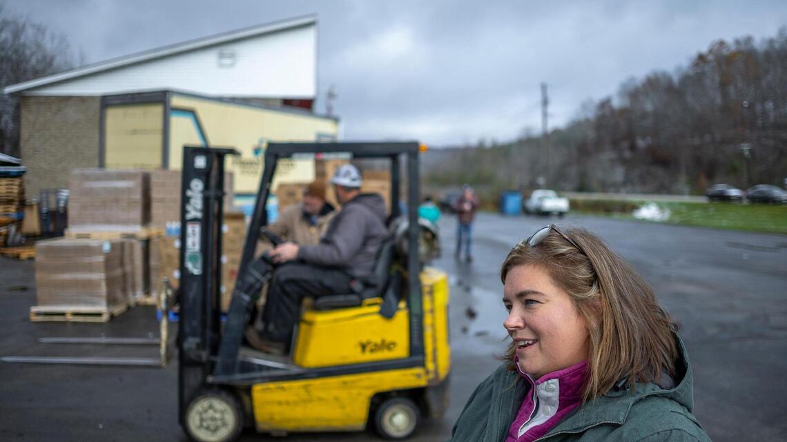 ‘We’re just forgotten.’ Wolfe County food pantry steps in for those left behind.