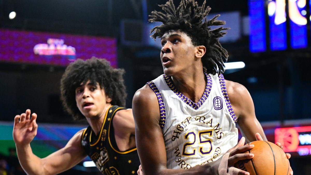 Jayden Quaintance plays for the Word Of God Christian Academy Holy Rams during an Overtime Elite league playoff game in Atlanta last season.