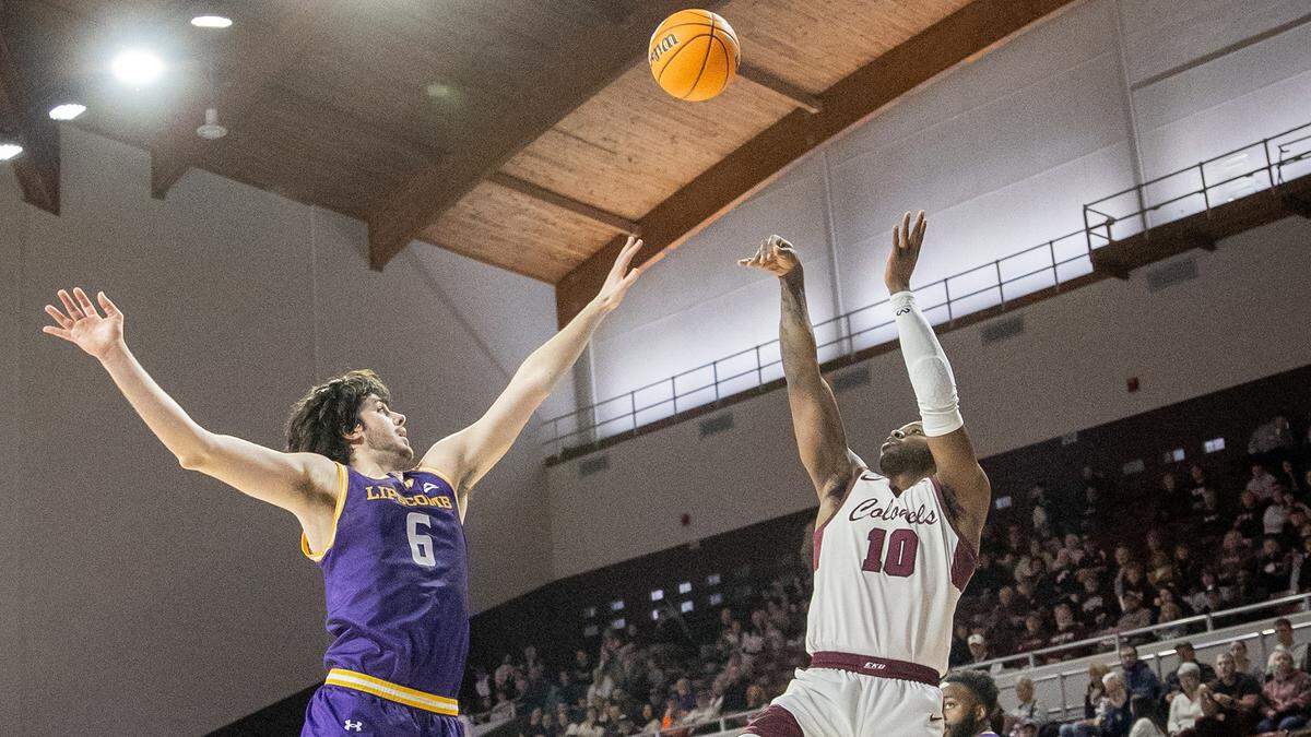 Fifth-year Eastern Kentucky senior Devontae Blanton (10) is averaging 16.7 points and 6.5 rebounds per game for the Colonels this season.