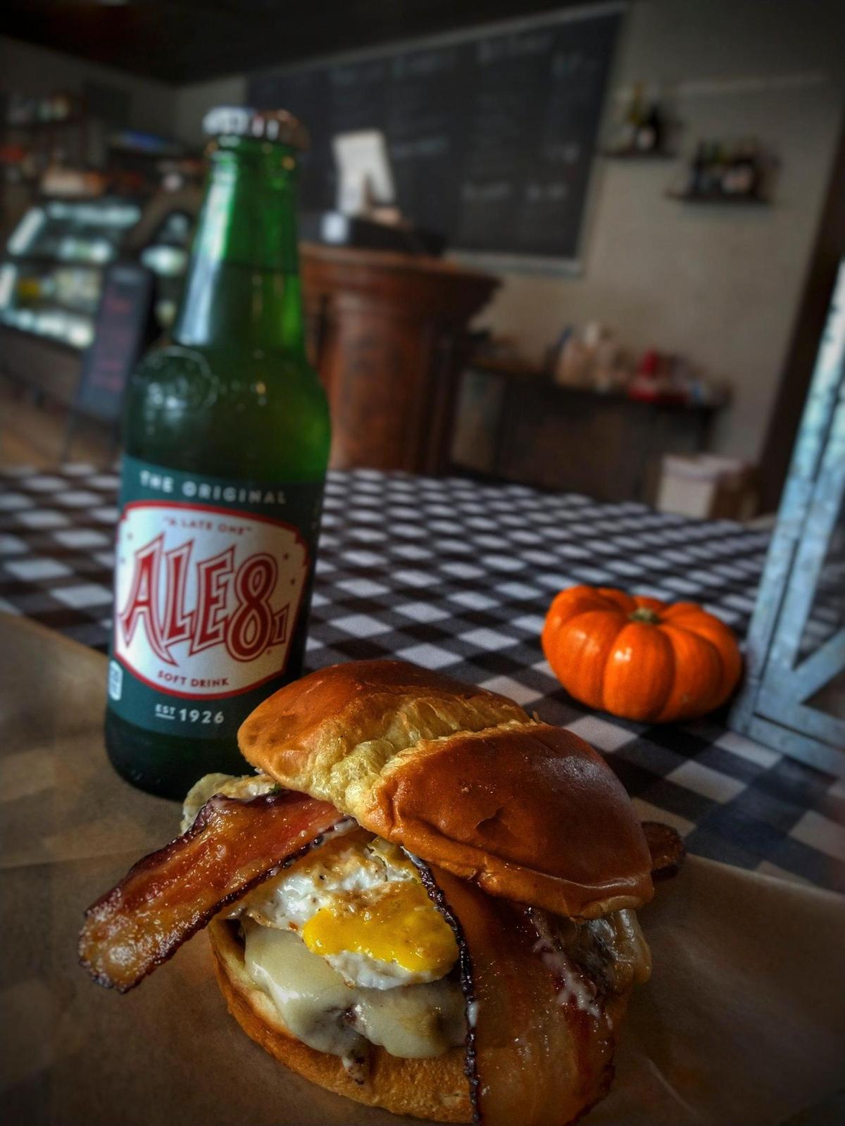 The Kentucky breakfast burger with egg and bacon is a favorite. Ale-8 One from nearby Winchester is available too.