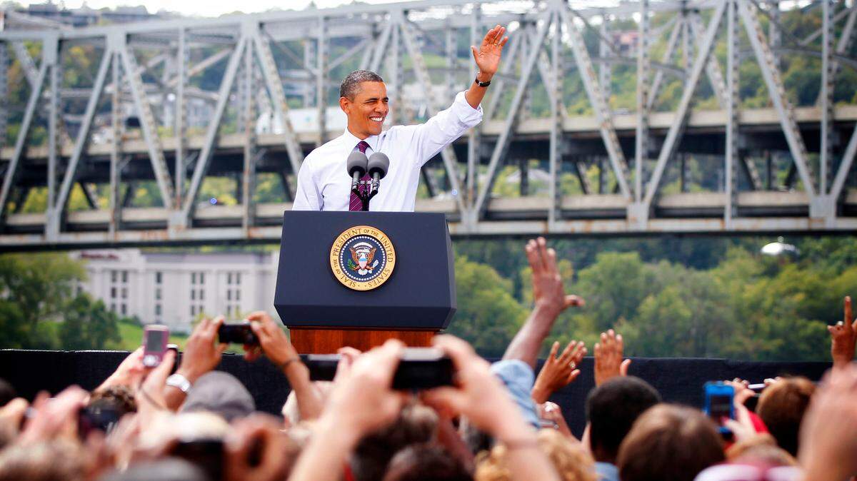 Barack Obama  delivered remarks at the Brent Spence Bridge, urging Congress to pass the American Jobs Act now   at the Hilltop Concrete Plant on Thursday September 22, 2011  in Cincinnati, Ohio.  Photo by Mark Cornelison | Staff