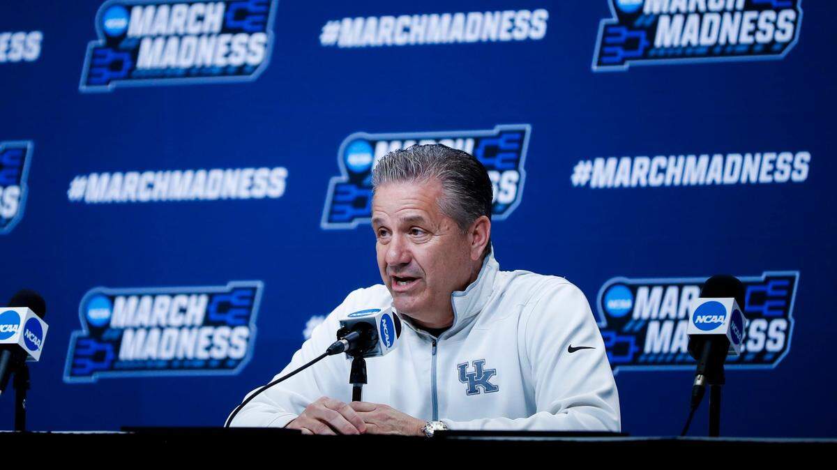 Kentucky Wildcats head coach John Calipari speaks at a press conference before an open practice before the first round of the NCAA Tournament at Gainbridge Fieldhouse in Indianapolis, In., Wednesday, March 16, 2021.