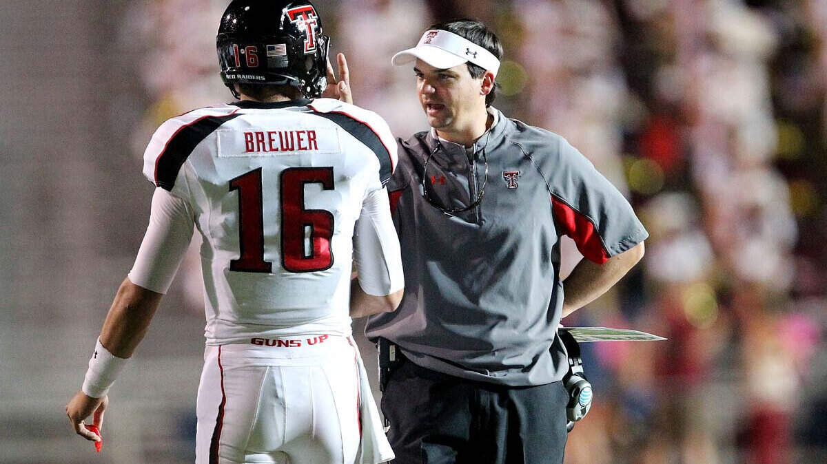 Former Texas Tech offensive coordinator Neal Brown coached Michael Brewer in September. Brown is returning to the state on Kentucky Coach Mark Stoops' staff.  