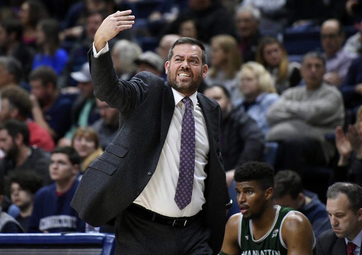 After Steve Masiello led Manhattan to back-to-back NCAA Tournament appearances in 2014 and 2015, the ex-UK guard is 48-78 in the four seasons since.