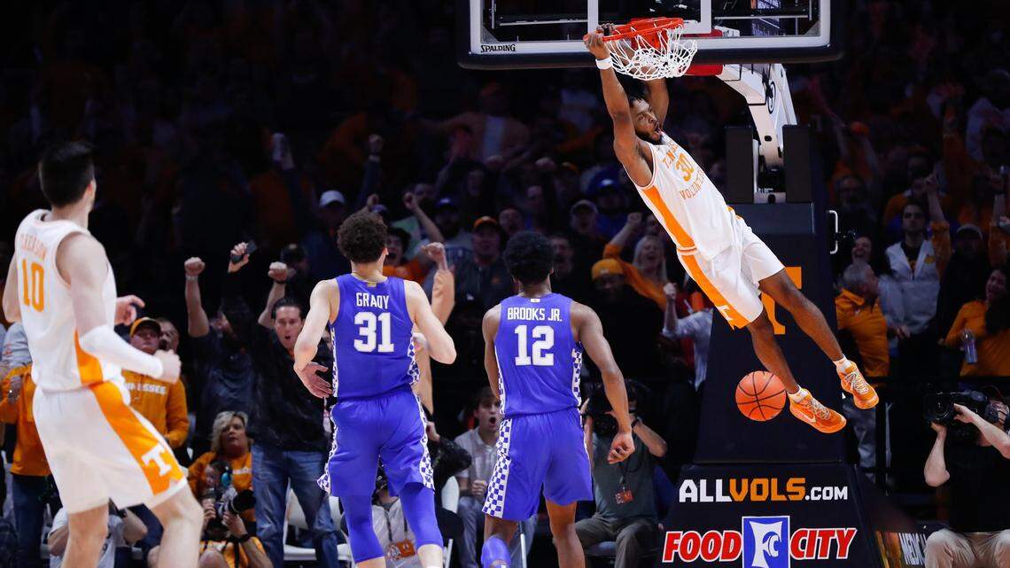 Tennessee inflicts some payback on Kentucky, which loses TyTy to injury again