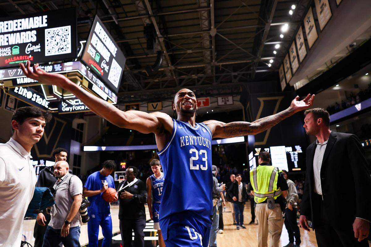 Jordan Burks scored 13 points Tuesday night in a rare appearance in the absence of starters D.J. Wagner and Tre Mitchell.