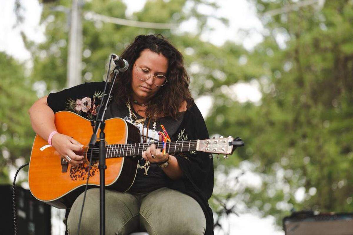 Chelsea Nolan performs at the 2018 Master Musicians Festival in Somerset.