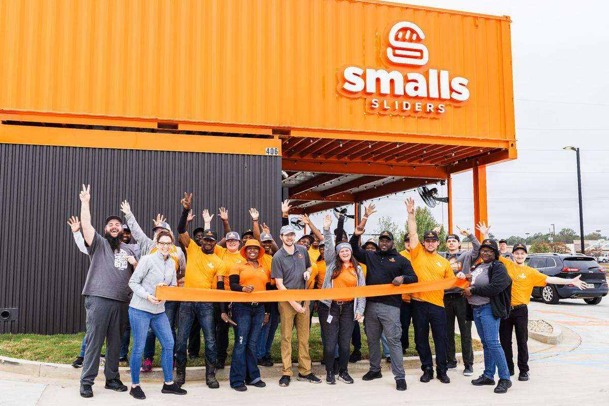Smalls Sliders, a burger chain backed by former NFL quarterback Drew Brees, is coming to Lexington.