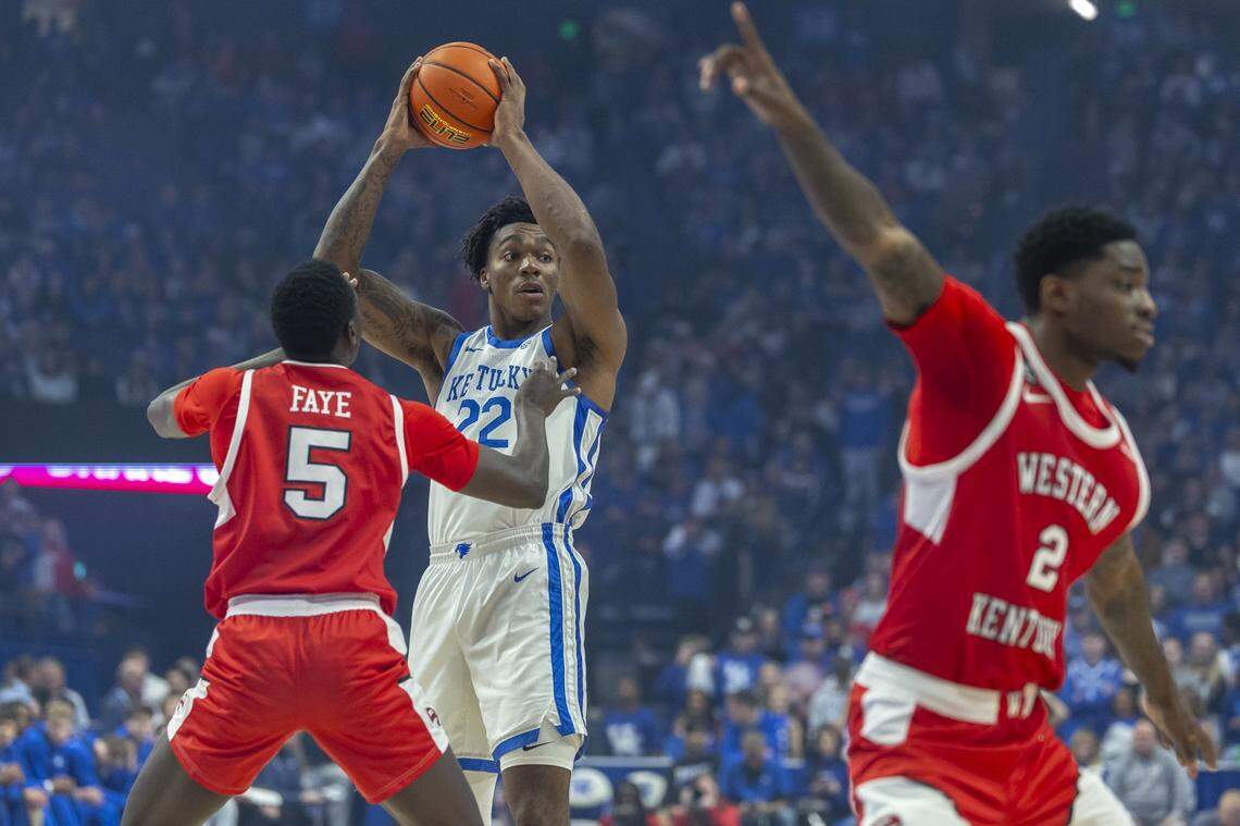 Kentucky center Amari Williams has been one of the Wildcats’ best playmakers on offense this season.