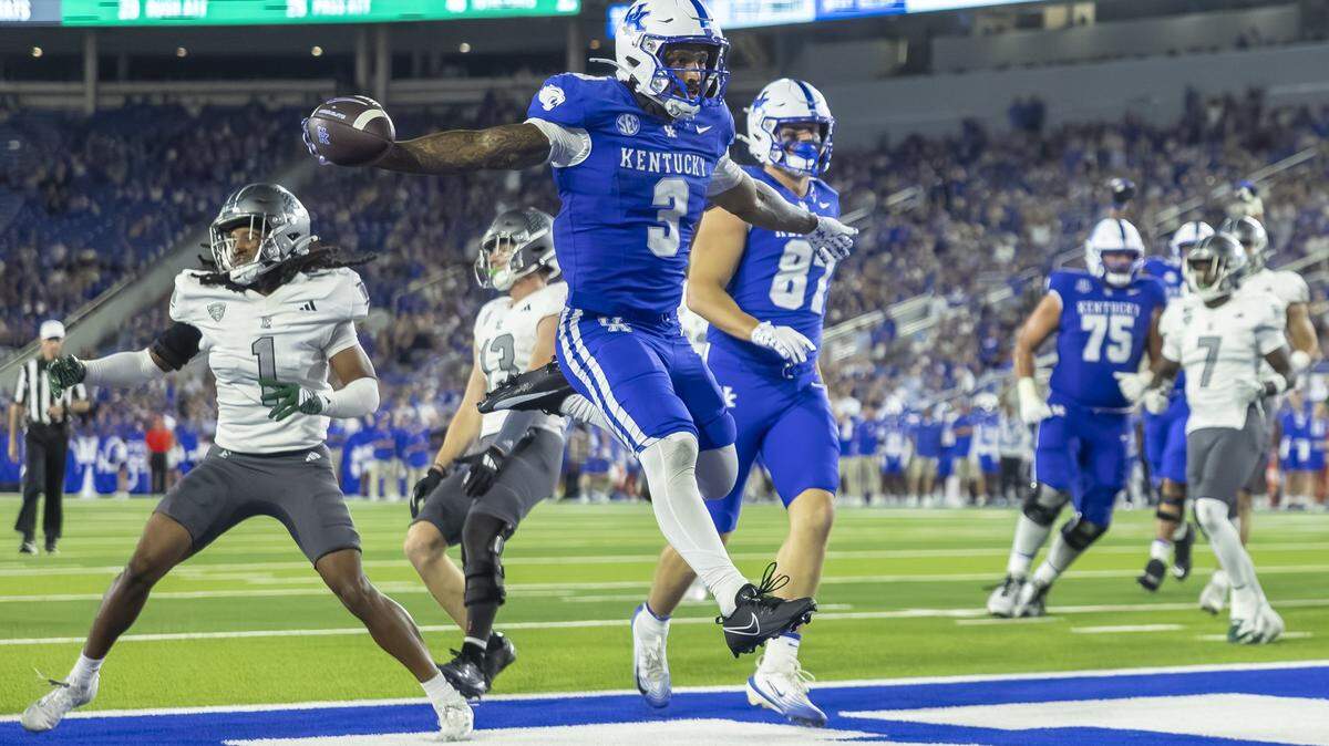 How Kentucky football and South Carolina match up — with a game prediction