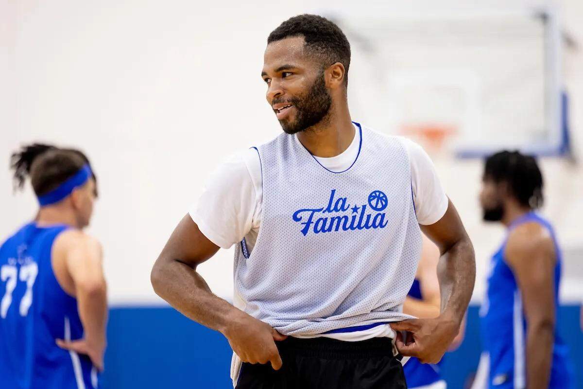 Former UK point guard Andrew Harrison will compete with the La Familia team in the TBT starting this week.