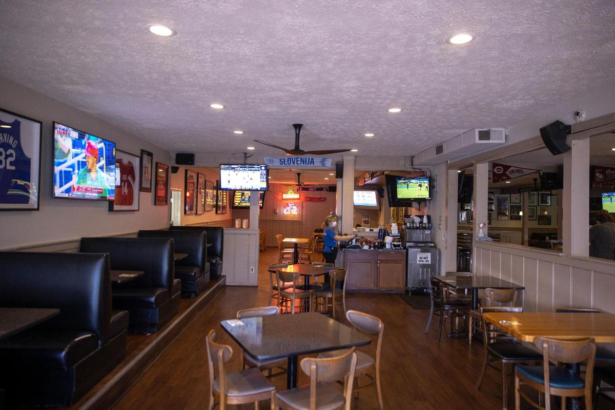 WinchellÕs, at 348 Southland Drive in Lexington, Ky. Thursday, March 18, 2021