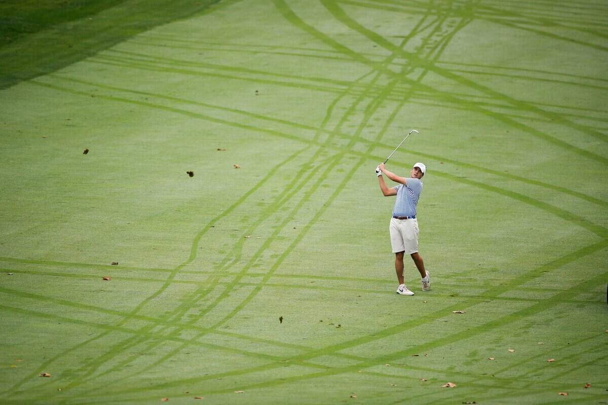 Alex Goff hits from the fairway on the 10th during the 106th Kentucky Men’s Amateur at Lexington Country Club on Sept. 11, 2020. Goff went on to win the tournament the most recent time it was held at that course.