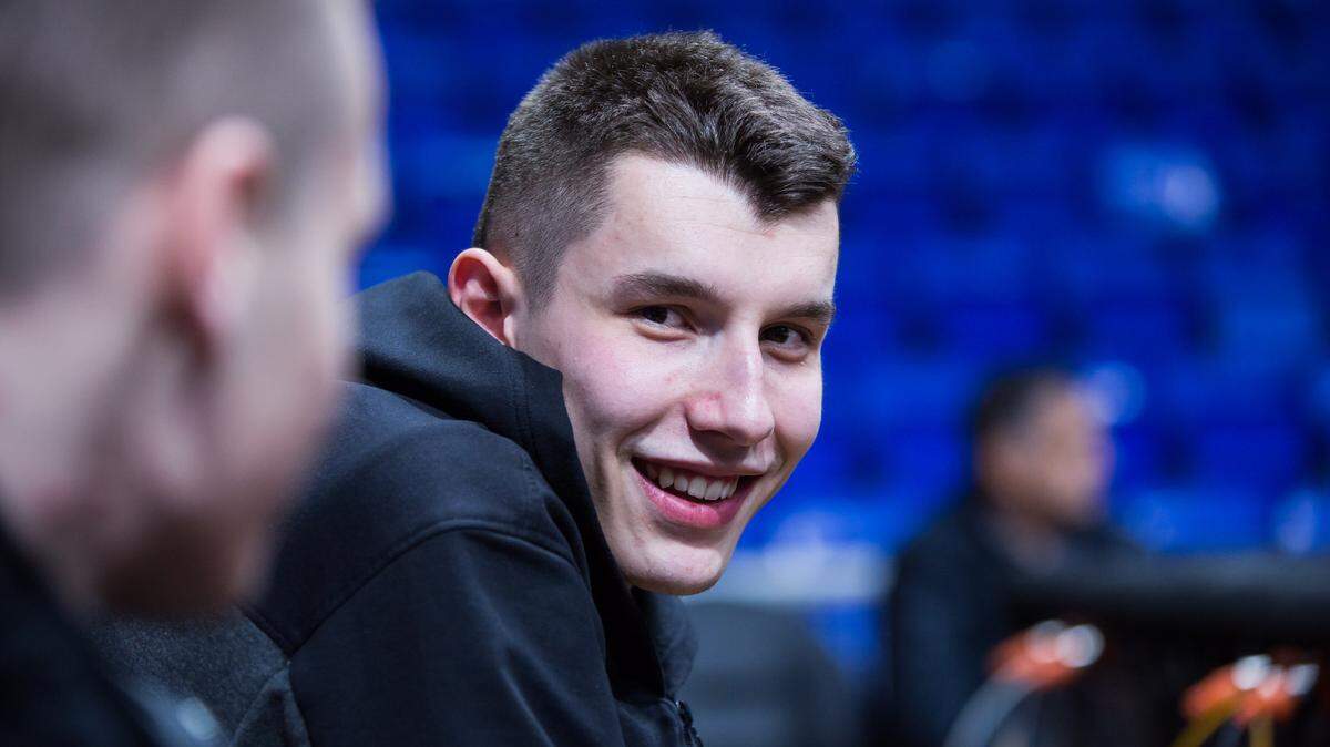 Zvonimir Ivisic committed to the Kentucky men’s basketball team in August for this coming season. Ivisic, who was listed on his 2023 NBA Draft profile page as being 7-foot-2 and 220 pounds, is still not yet in Lexington.