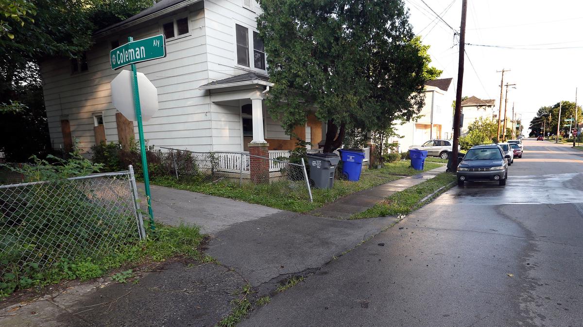 Around 3 a.m. Monday, Lexington police responded to this area on East Fourth Street between Ohio Street and Elm Tree Lane, where a man was found dead from a gunshot wound on the sidewalk.