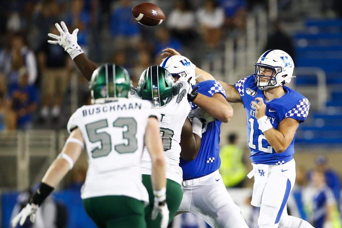 Kentucky quarterback Sawyer Smith (12) replaced an injured Terry Wilson and threw two touchdown passes in UK’s 38-17 win over Eastern Michigan in the second game of the 2019 season.
