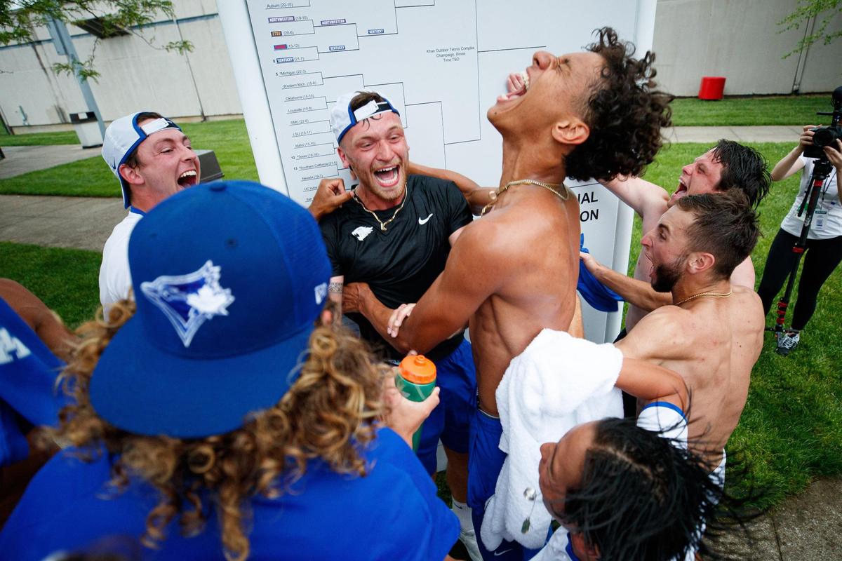Kentucky celebrates advancing in the NCAA Tournament after Saturday’s win against Wake Forest.