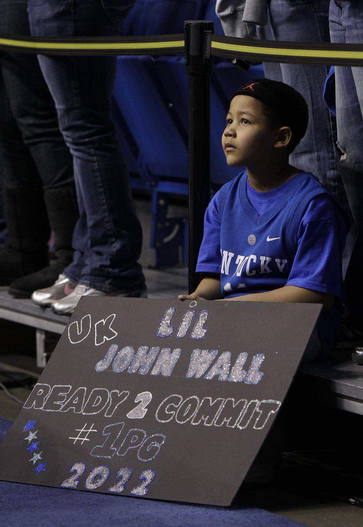 Dakota Patterson, then 6, sat in Rupp Arena during a taping of ESPN’s “College Gameday” in February 2010. Now, he’s being recruited to play football at Kentucky.