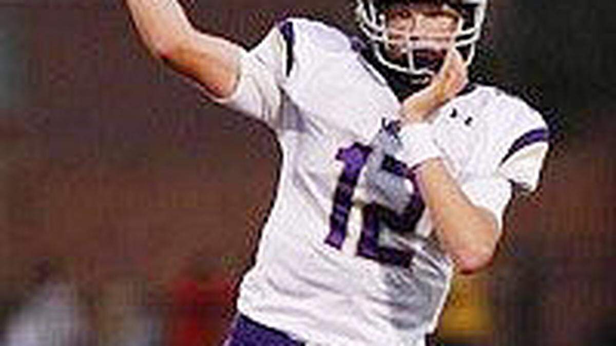 Louisville Male quarterback Davis Mattingly will walk on at Kentucky. (Rivals.com photo)