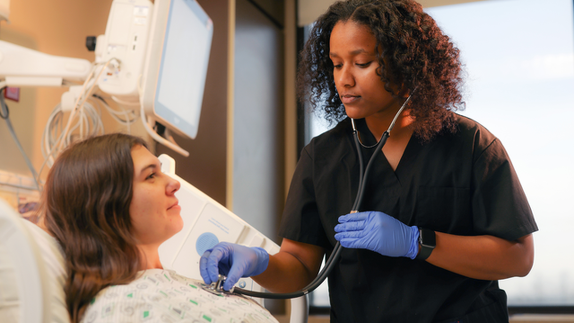 EKU pre-med students practice. The school wants to establish a College of Osteopathic Medicine.