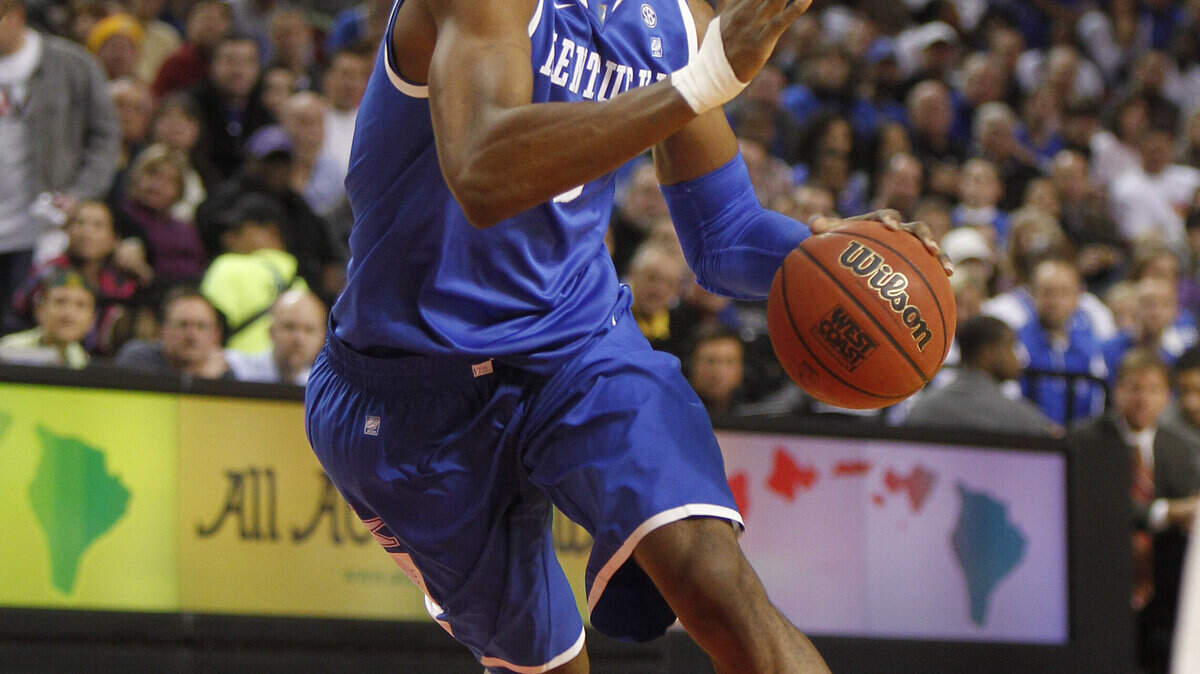 Terrence Jones was projected as an NBA Draft lottery pick, but the freshman forward announced via Twitter that he would return for his sophomore season at Kentucky.