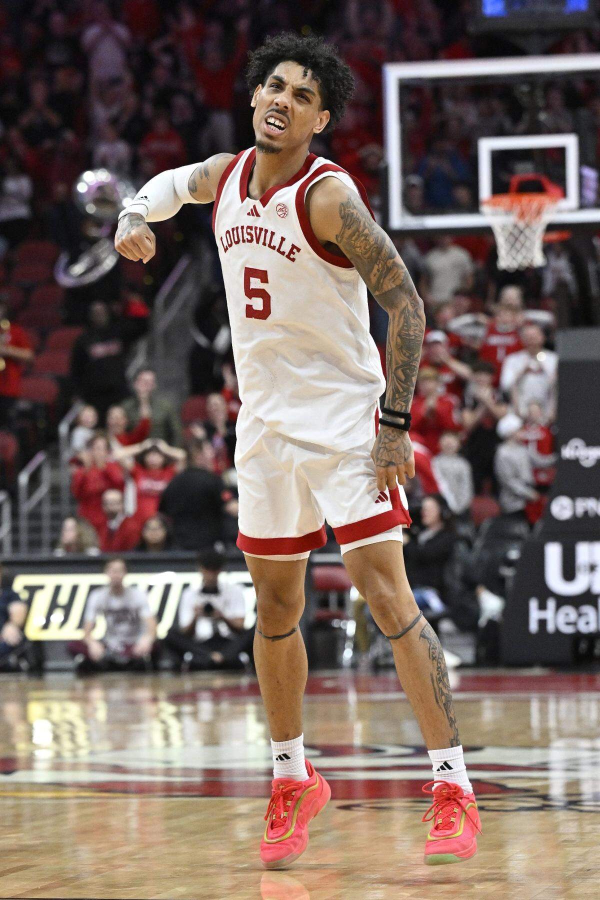 Terrence Edwards Jr. averaged 18.8 points per game in December, increasing his season average to 14.7.