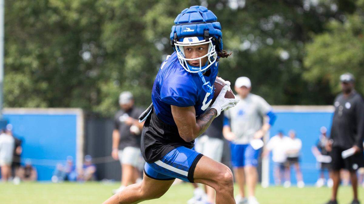 Why you can expect to see Grammy winner John Legend at a Kentucky football game