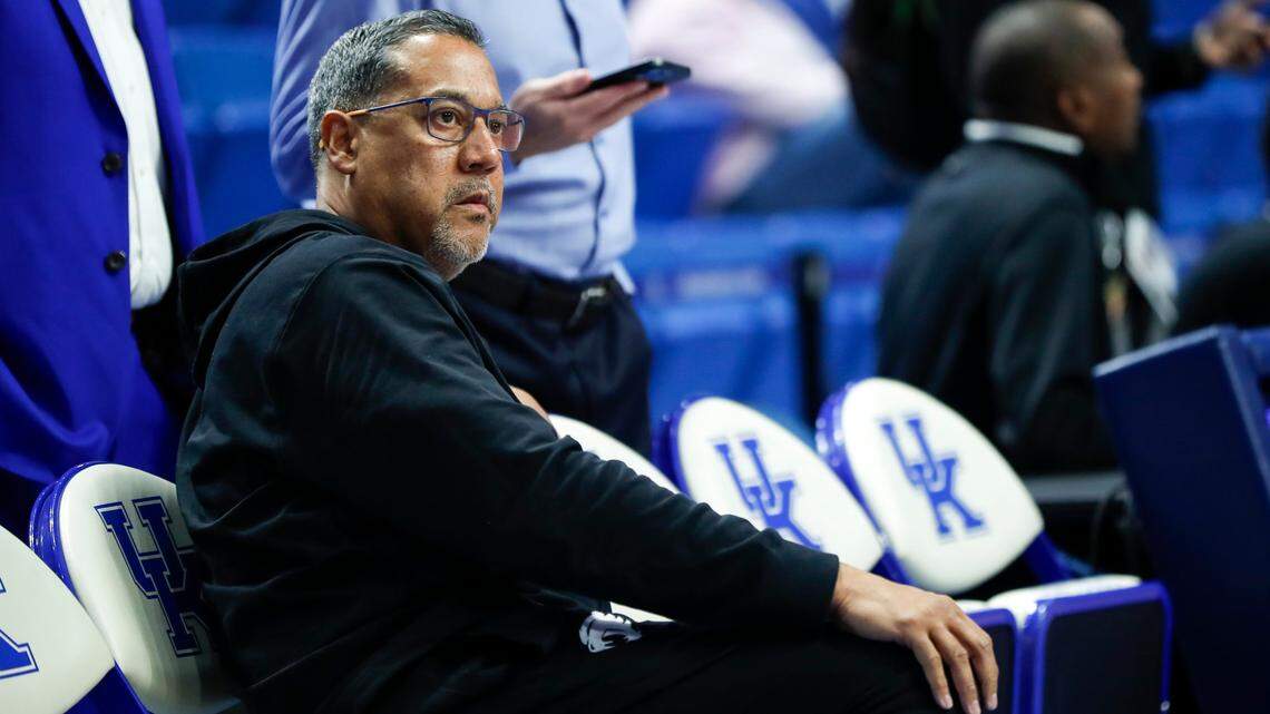 ‘He brings a calmness.’ New assistant brings grit, poise to UK basketball coaching staff.