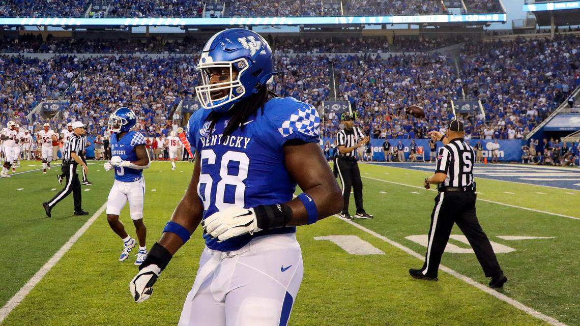 Kentucky football loses captain Kenneth Horsey to injury in 2023 opener