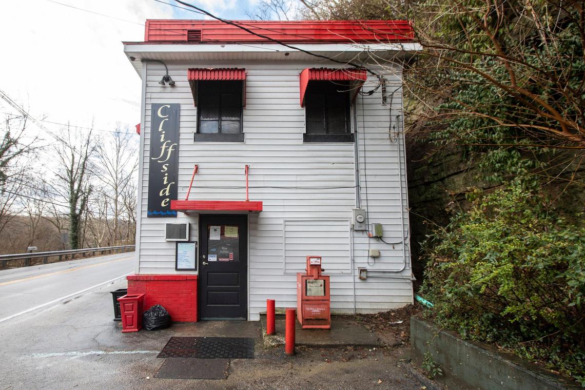 Cliffside Diner at 175 Old Lawrenceburg Road has been known to draw fans down the hill from the Capitol.